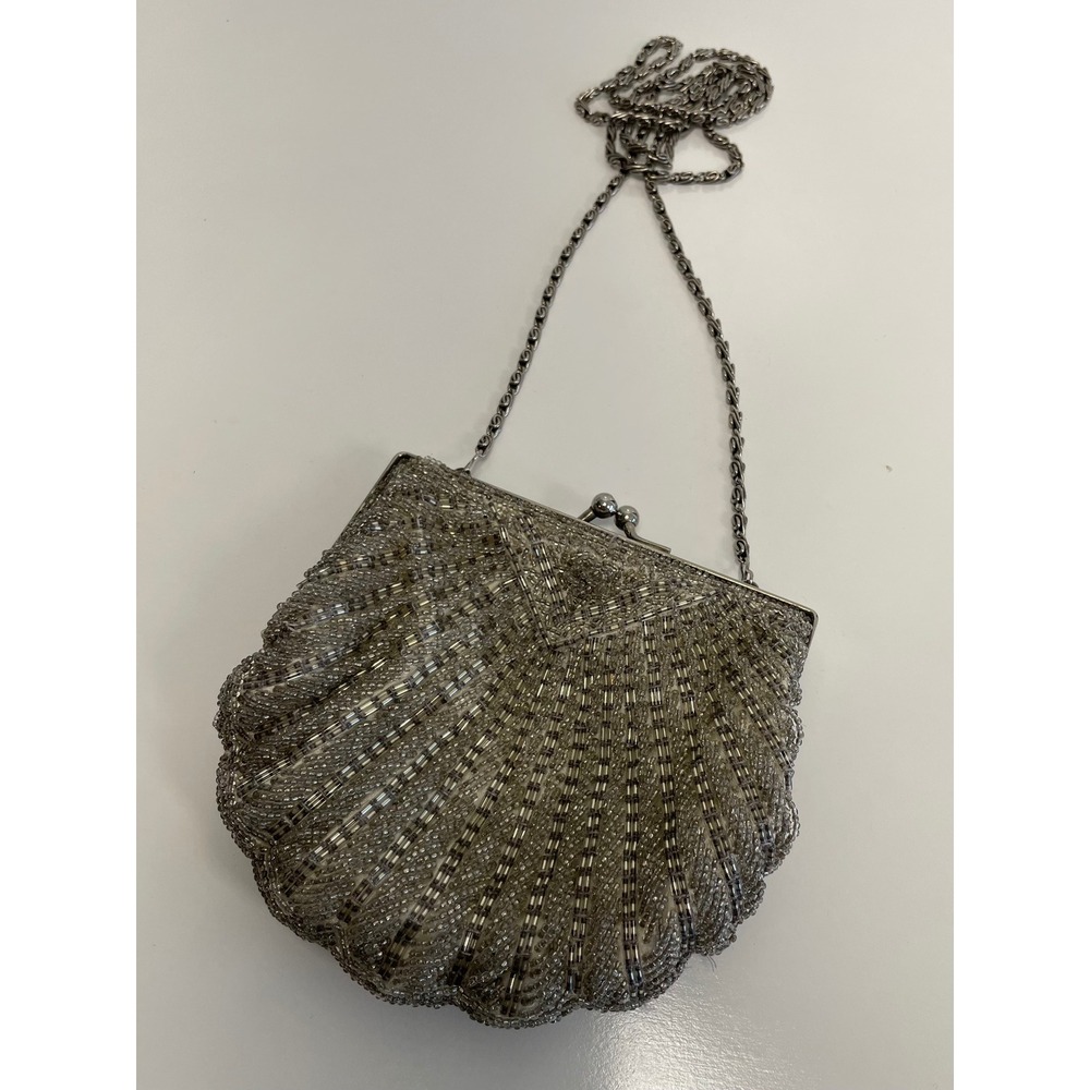 Vintage La‎ Regale Silver Beaded Clam Shell Evening Bag Clutch Kiss Lock